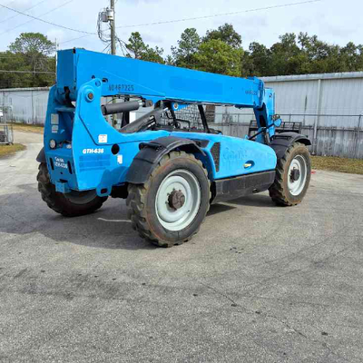 USED 2016 Genie GTH-636