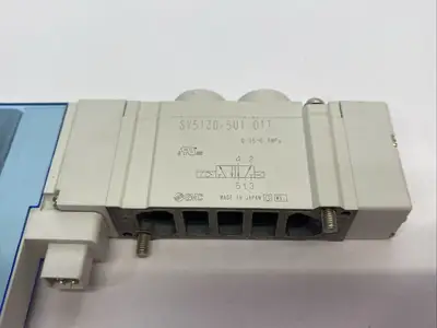 Used SMC Solenoid Valve 4/5-Port 0.15~0.7MPa Solenoid Valves Michigan US | Maverick Industrial Sales #1397548