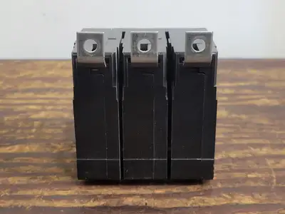 Used EATON BAB3015H Switchgears British Columbia CA | Lenmark #238475