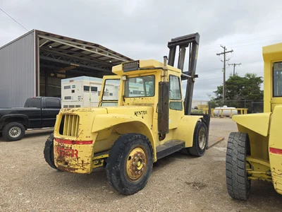 Hyster Diesel Forklift, Single Stage, Side Shift, 655 Hours Indicated (Bad Engine)