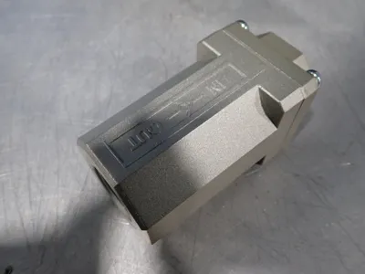 USED SMC AK6000