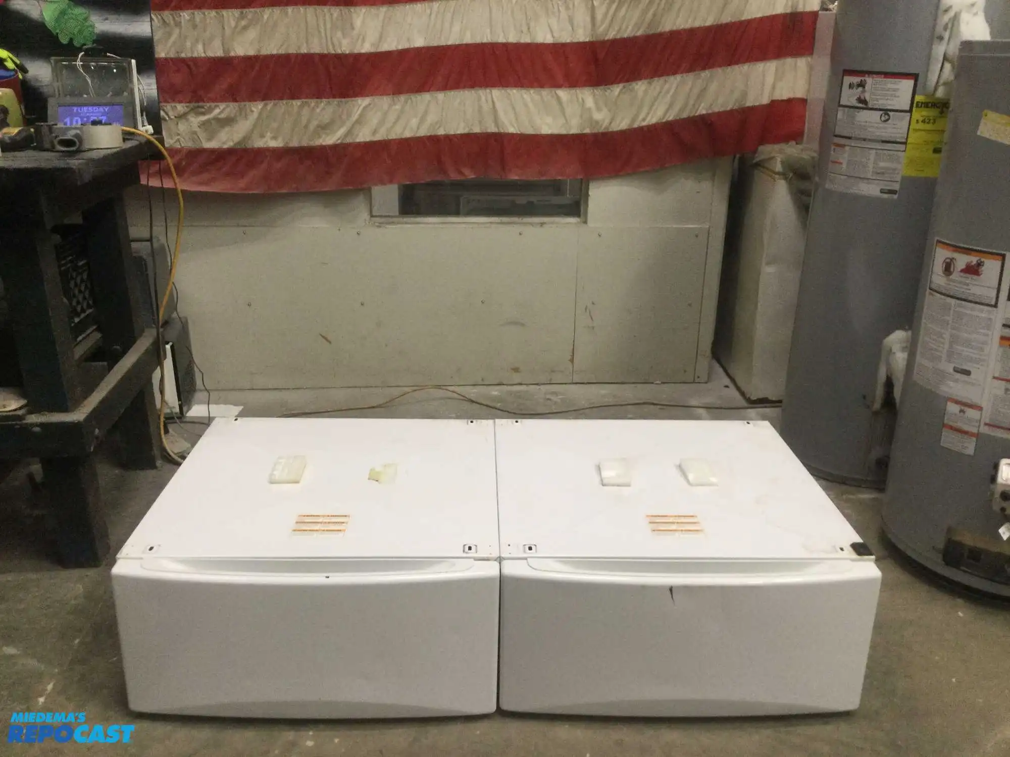 USED GE  STORAGE PEDESTALS STORAGE PEDESTALS