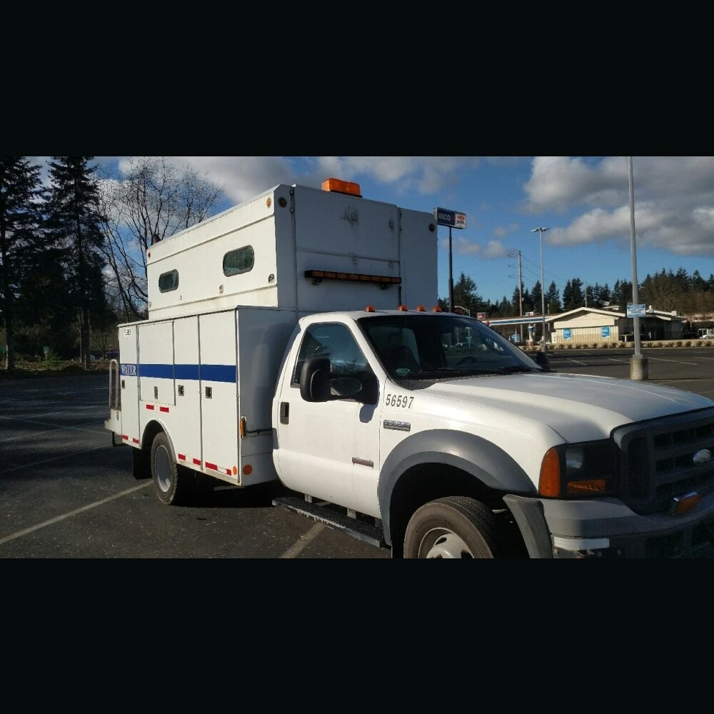 2005 Ford F550 XL Super Duty Truck