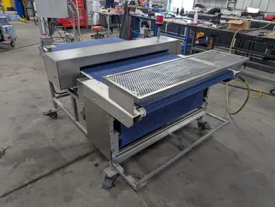 USED LOMA IQ2
