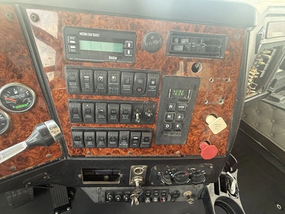 Used 2012 WESTERN STAR 4900 Box trucks Texas US | MCO Truck & Equipment #1513831