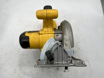 USED DEWALT DC390