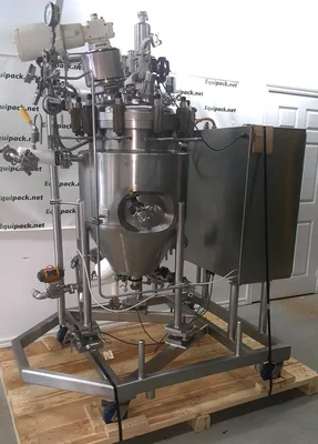 Tank DCI 100 liter Pressurized Vacuum Jacketed Reactor Tank