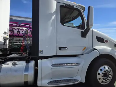 USED 2018 PETERBILT 579
