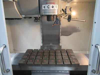 USED 2008 HAAS VM-2