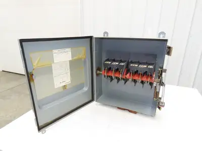 Square D HU661RWK Safety Disconnect Switch 30A 600V 6 Pole Non Fused 3R