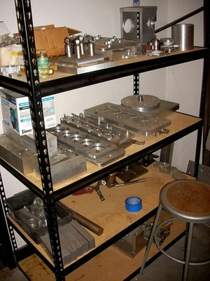 USED 2000 MILLTRONICS VM30