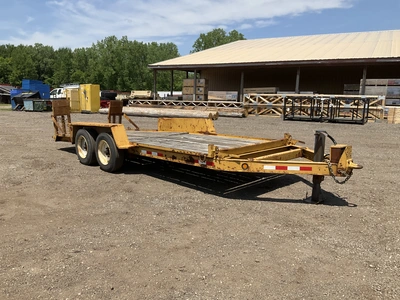 2002 Towmaster 18’ Tandem Axle Tilt Trailer