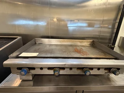 Used _UNKNOWN_ _UNKNOWN_ Commercial Flat Top Griddles Georgia US | Auction Management Corporation #1548547