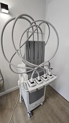 USED 2022 VENUS BLISS ADVANCED NON-INVASIVE LIPOLYSIS MACHINE