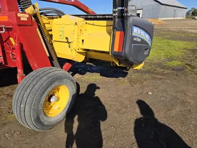 USED 2016 NEW HOLLAND H7150