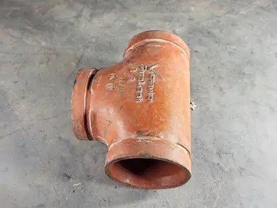 Grooved Tee 3-2, C-E=3.38 in