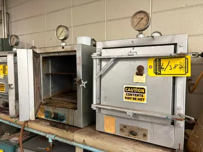Used _UNKNOWN_ _UNKNOWN_ Lab Ovens Ohio US | Myron Bowling Auctioneers Inc #1504653