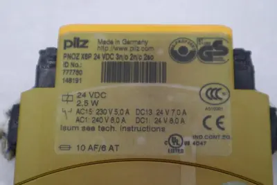 LOT OF 2 - Pliz PNOZ X8P 24VDC 3n/o 2n/c 2so Safety Relay Module 777760 #H1717