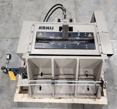 2010 ARKU FEED/STRAIGHTEN "ZIGZAG" COIL LINE