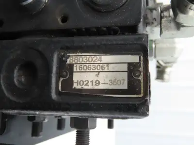 Yale Forklift Hydraulic 3 Lever Spool Valve Mast Control Off ERP035VTN36TE084