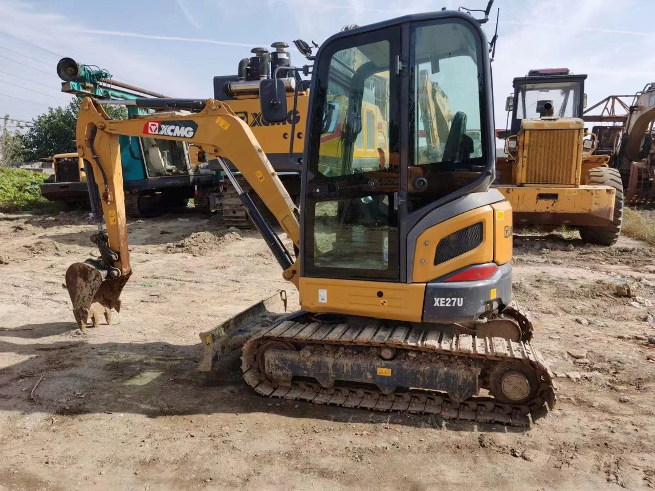 USED 2022 XCMG XE27U