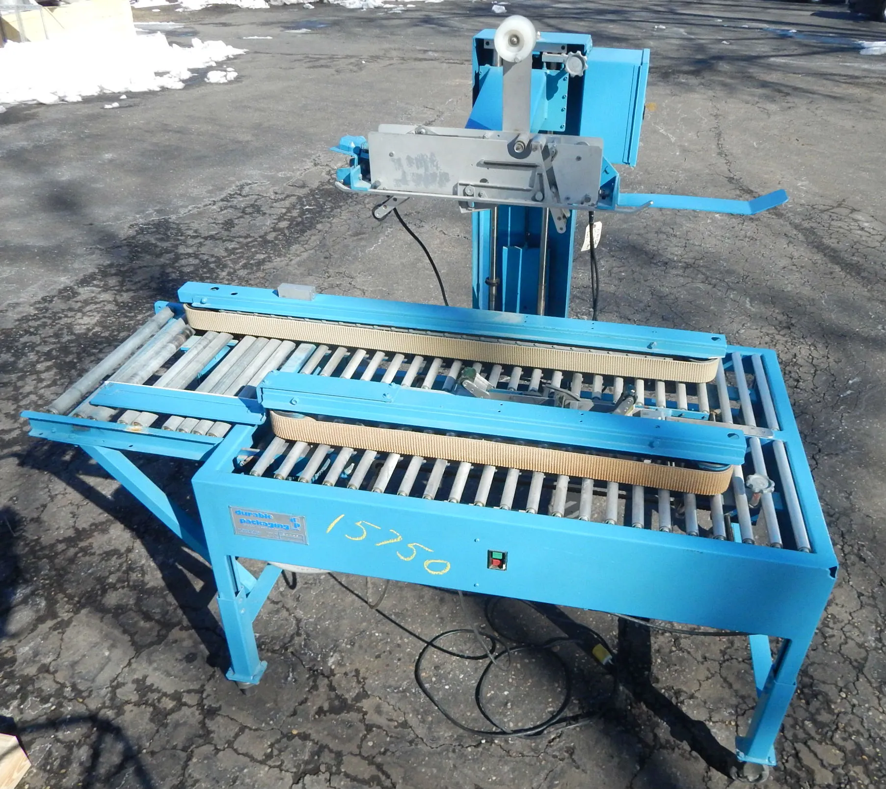 USED DURABLE PACKAGING CASE SEALER RM-3-S