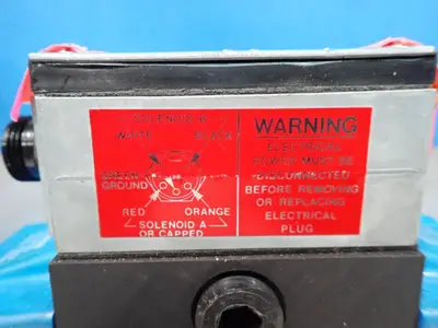 USED VICKERS PA5DG4S4LW 013C B 60