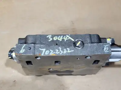 New | in-Stock CATERPILLAR 117-7883 Parts (Hydraulics and Pneumatics) British Columbia CA | Lenmark #418113