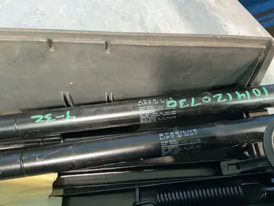 Used STABILUS _UNKNOWN_ Gas Springs Ohio US | HGR 24 #1329030