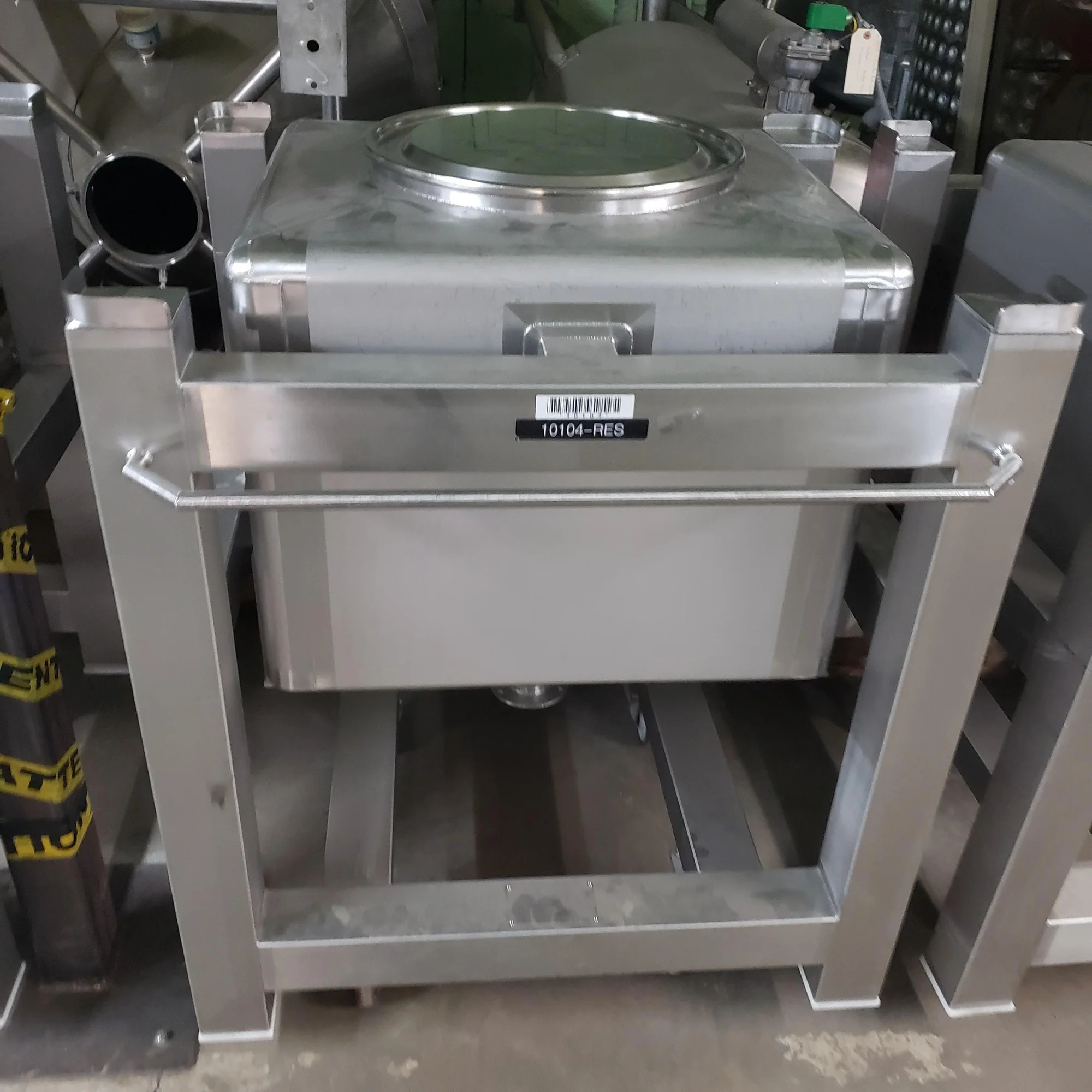 Tote  Sanitary Stainless Steel Tote 75 gal. 10qf.  # 84987