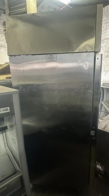 174-0131 Norlake NX211SMS/8 Single Door Self Contained Reach In Freezer