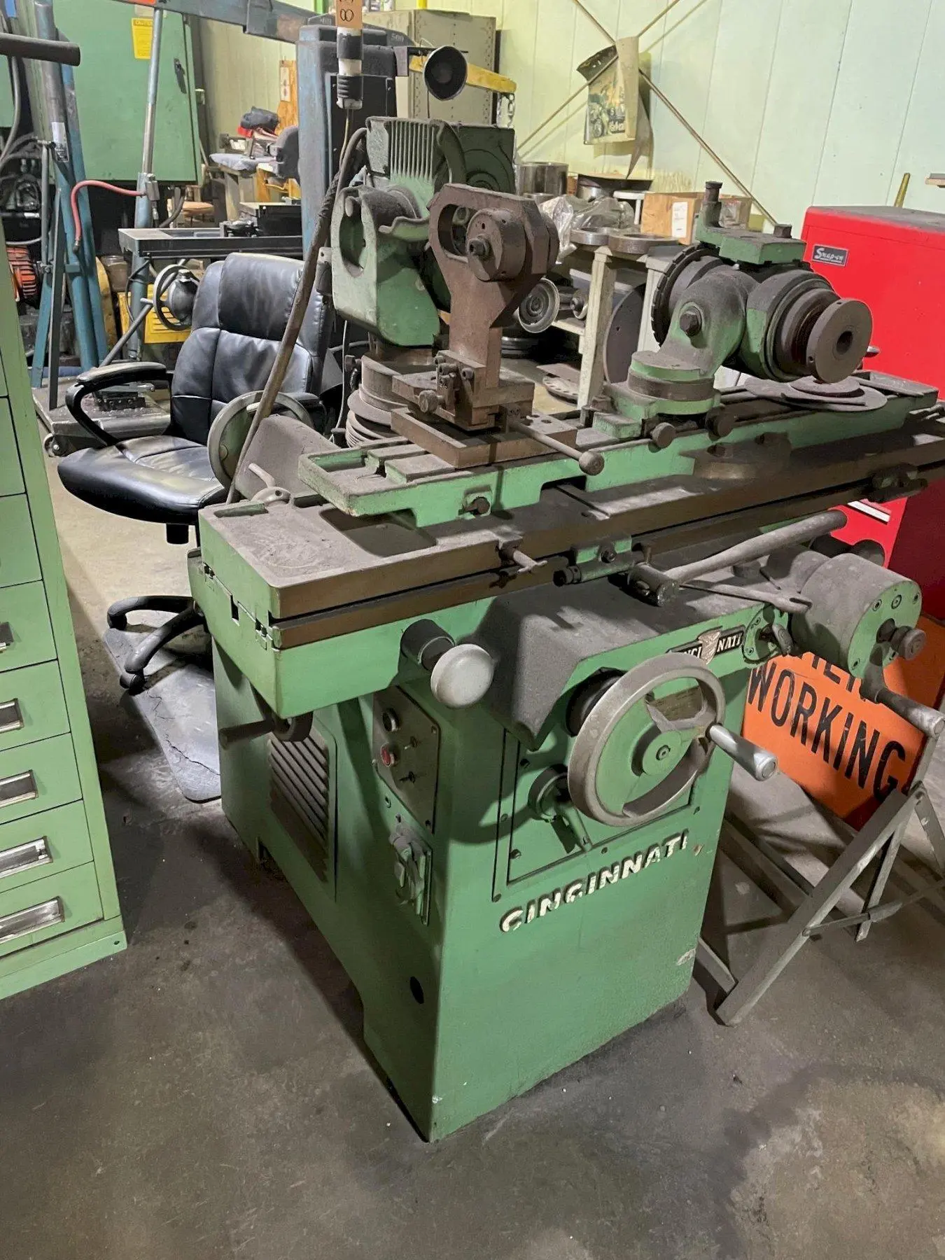 #2 CINCINNATI UNIVERSAL TOOL & CUTTER GRINDER: YOBRO #24541