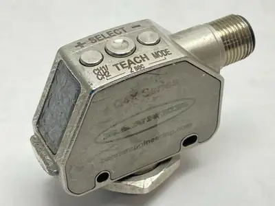 USED BANNER Q4X SERIES ALL PURPOSE PHOTOELECTRIC SENSOR 10-30VD 801918