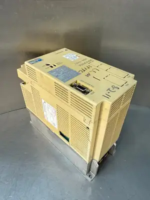 Yaskawa Servopack SGDB-10ADG 50/60Hz 3Ph (1.2.4)