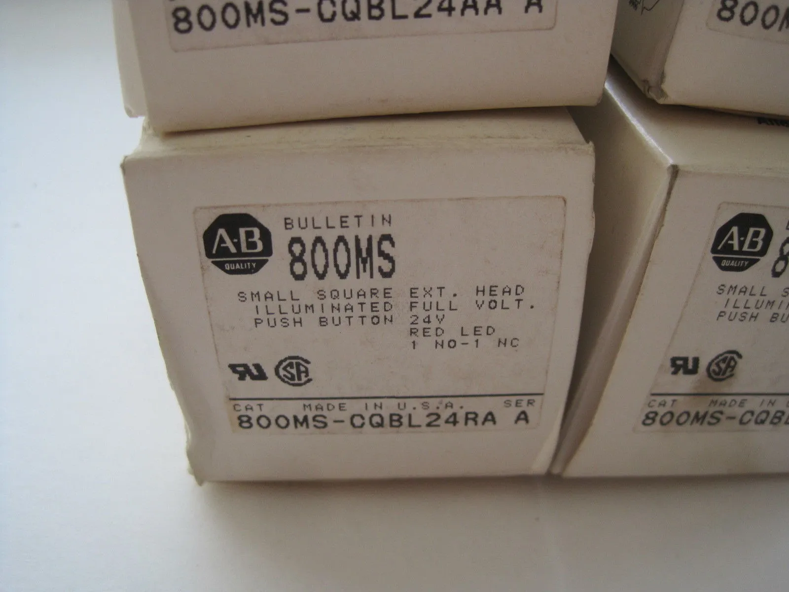 NEW ALLEN BRADLEY 800MS-CQBL24RA SWITCH
