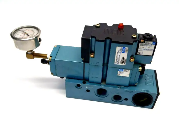 Used MAC VALVES PNEUMATIC VALVE Solenoid Valves | Maverick Industrial Sales #1108916