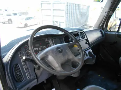 Used 2013 FREIGHTLINER 108SD Bucket (boom) trucks Arizona US | Tuscon Trux & Equipment Sales #1542880