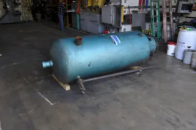 375 GALLON AIR RECIEVER TANK