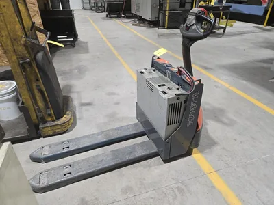 Toyota BHBW23 Electric Pallet Jack, 1122 Hours
