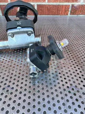 USED 2- ITT PURE FLO RA25MAX DIAPHRAGM VALVE  W/ 1 1/2" TO 3/4" SANITARY FITTING