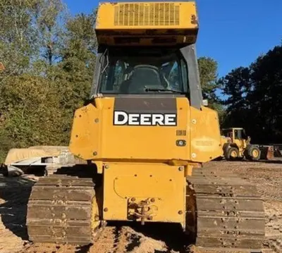 USED 2011 JOHN DEERE 700J LGP