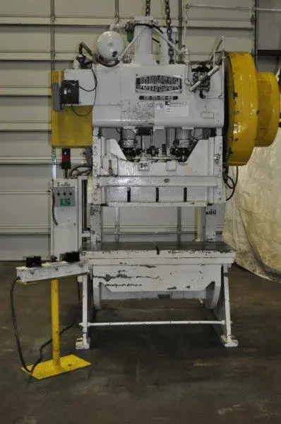 Used 1965 JOHNSON G2-60-56-22 Gap Frame (OBS) Presses | D & D Industries #438480