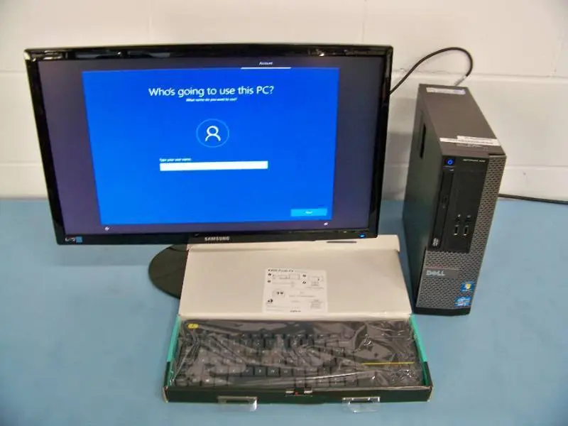 Dell Optiplex 390 Desktop Tower PC, Samsung Monitor and Logitech Keyboard/Mouse Combo