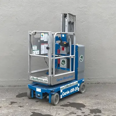 USED 2017 Genie GR-20
