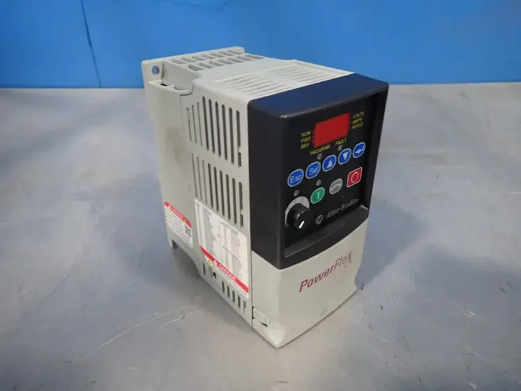 Used ALLEN BRADLEY 22AD2P3N104 AC Drive Control Module Ohio US | HGR 24 #747439