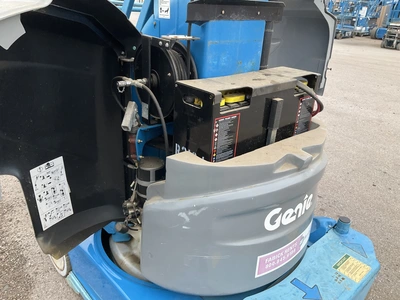 Used 2013 GENIE GR26J RUNABOUT VERTICAL MAST LIFT Vertical Mast Lifts Michigan US | Miedema Asset Management Group #1406856