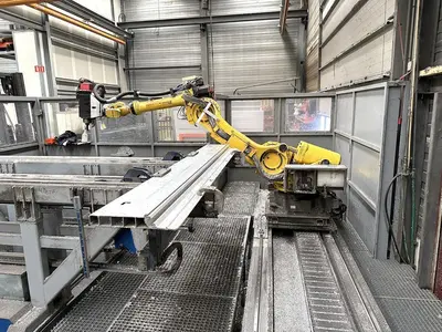 USED FANUC MILLING ROBOT X: 10 500 / Y: 3045 / Z: 3500 MM CNC