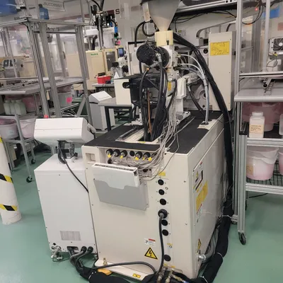 2002 SODICK PLUSTECH TR40EH Injection Molding Horizontal/Vertical | Machinery Network (3)