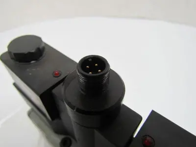 Rexroth Ceram GT-010062-00909 Double Solenoid Valve 4-Pin 24VDC ISO Sz 1