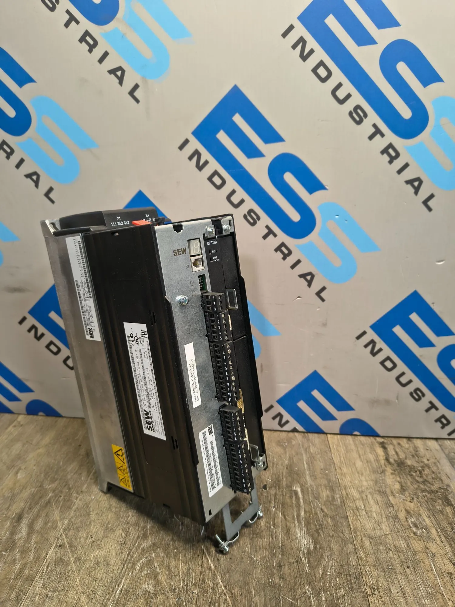 USED SEW-EURODRIVE MDX61B0022-5A3-4-0T